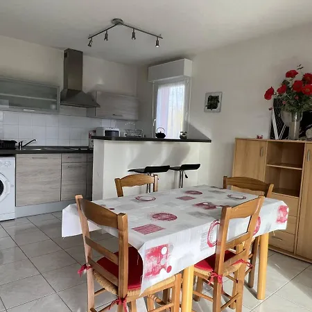 : T2 2 Pers, Terrasse & Internet - Fr-1-495-30 Appartement Cambo-les-Bains