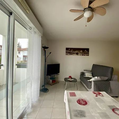 Appartement : T2 2 Pers, Terrasse & Internet - Fr-1-495-30